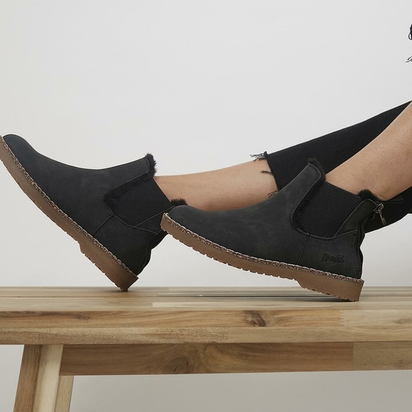 Blowfish Shoes - Blowfish Malibu Women's Chillin Chelsea Boot Size 8